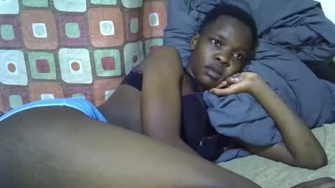 Snapshot of slender_queen chatting on March 21, 2026, 11:41 pm slender_queen online show from March 21, 2026, 11:41 pm