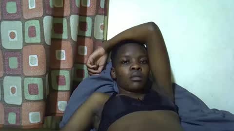 Snapshot of slender_queen chatting on March 25, 2026, 10:54 am slender_queen online show from March 25, 2026, 10:54 am