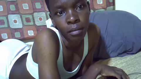 Snapshot of slender_queen chatting on April 9, 2026, 2:11 pm slender_queen online show from April 9, 2026, 2:11 pm