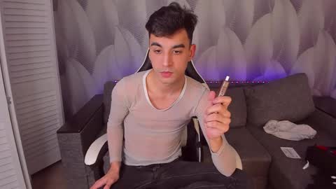 Snapshot of slendy_knox chatting on February 22, 2026, 2:26 pm Slendy online show from February 22, 2026, 2:26 pm