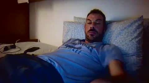 Snapshot of slevin1983 chatting on February 12, 2025, 8:18 pm slevin online show from February 12, 2025, 8:18 pm