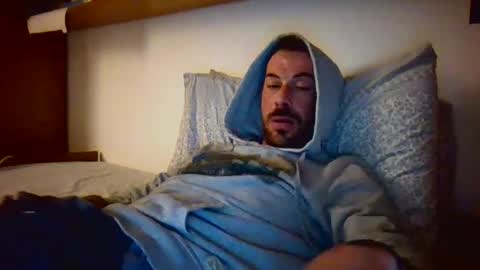 Snapshot of slevin1983 chatting on February 16, 2025, 2:43 pm slevin online show from February 16, 2025, 2:43 pm