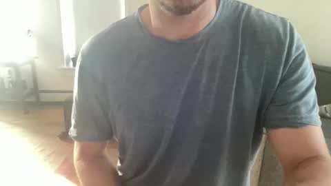 slick_39 online show from November 11, 2025, 1:11 pm