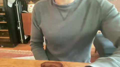 slickandeasy39 online show from December 19, 2024, 3:52 pm