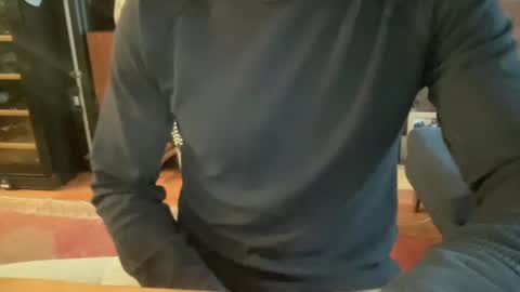 slickandeasy39 online show from December 24, 2024, 2:22 pm