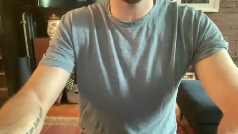 slickandeasy39 online show from December 31, 2024, 4:04 pm