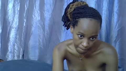 Snapshot of slim_alicia chatting on October 14, 2025, 5:25 pm Alicia online show from October 14, 2025, 5:25 pm