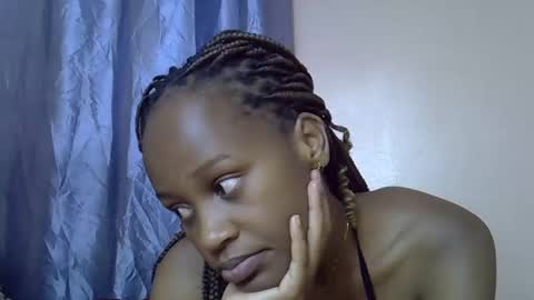 Snapshot of slim_alicia chatting on November 28, 2025, 3:42 am Alicia online show from November 28, 2025, 3:42 am