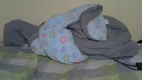 Snapshot of slim_alicia chatting on February 7, 2026, 12:31 pm Alicia online show from February 7, 2026, 12:31 pm