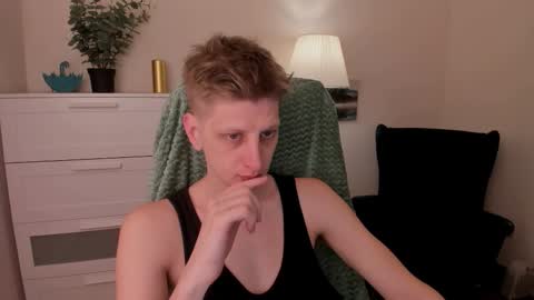 Andy online show from November 22, 2025, 8:41 pm