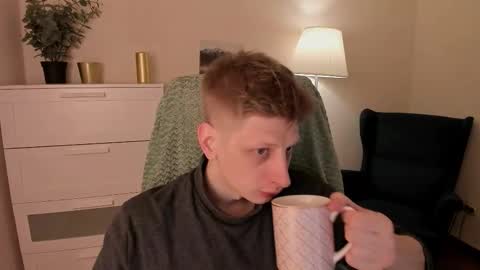 Snapshot of slim_andy chatting on January 31, 2026, 8:40 pm Andy online show from January 31, 2026, 8:40 pm