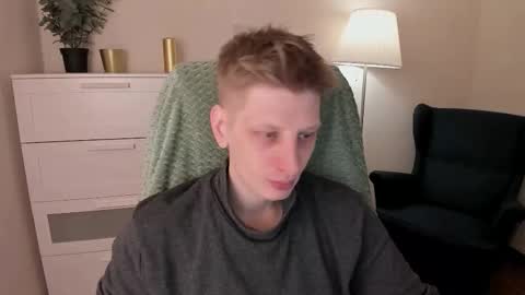 Snapshot of slim_andy chatting on February 1, 2026, 9:02 pm Andy online show from February 1, 2026, 9:02 pm