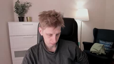 Snapshot of slim_andy chatting on February 12, 2026, 8:26 pm Andy online show from February 12, 2026, 8:26 pm