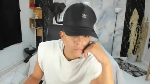 Snapshot of slim_dirtyxx chatting on June 29, 2026, 7:14 pm Yesus online show from June 29, 2026, 7:14 pm