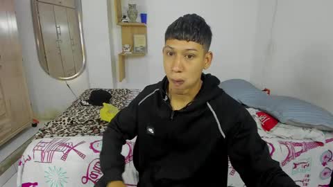 Snapshot of slim_master12 chatting on December 21, 2024, 1:32 pm slim_master12 online show from December 21, 2024, 1:32 pm