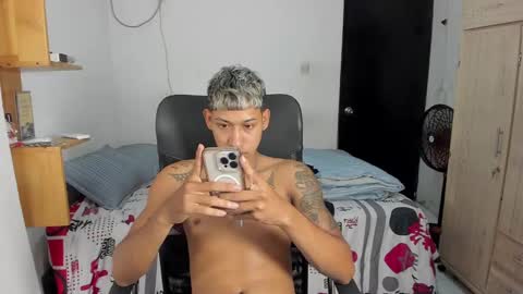 Snapshot of slim_master12 chatting on February 6, 2025, 11:21 am slim_master12 online show from February 6, 2025, 11:21 am