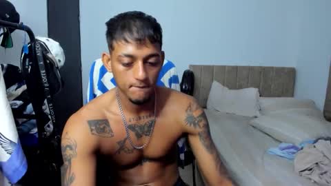 slim_master12 online show from January 5, 2026, 9:40 pm