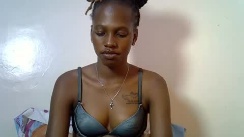 Snapshot of slim_shaddy01 chatting on January 11, 2026, 12:21 pm slim shaddy01 online show from January 11, 2026, 12:21 pm