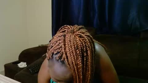 Snapshot of slimhot_ chatting on December 31, 2024, 9:50 pm slim online show from December 31, 2024, 9:50 pm