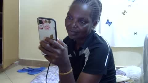 Snapshot of slimmygal chatting on February 18, 2025, 4:58 am slimmygal online show from February 18, 2025, 4:58 am