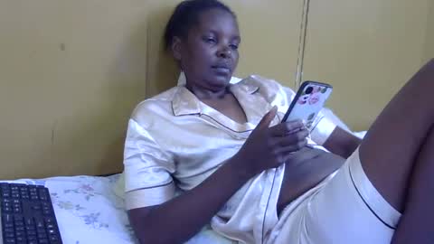 Snapshot of slimmygal chatting on March 2, 2025, 10:14 am slimmygal online show from March 2, 2025, 10:14 am