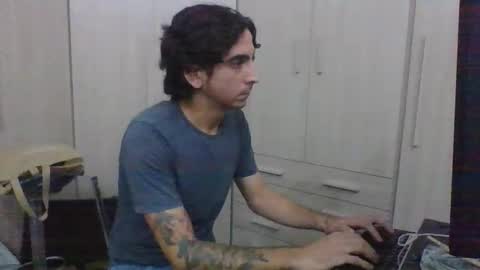 Snapshot of slimteaser089 chatting on November 2, 2025, 6:43 pm SlimTeaser089 online show from November 2, 2025, 6:43 pm