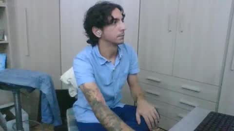 Snapshot of slimteaser089 chatting on November 3, 2025, 1:01 pm SlimTeaser089 online show from November 3, 2025, 1:01 pm