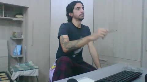 Snapshot of slimteaser089 chatting on November 16, 2025, 2:11 pm SlimTeaser089 online show from November 16, 2025, 2:11 pm