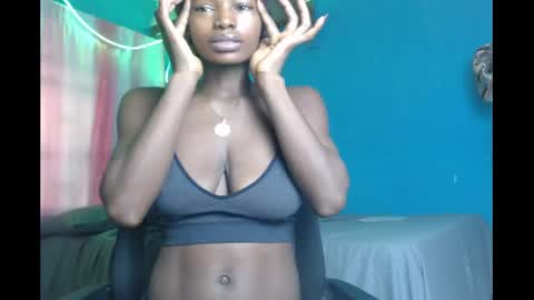 Snapshot of slimzyx chatting on March 1, 2025, 8:23 am slimzyx online show from March 1, 2025, 8:23 am