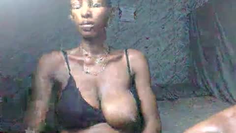 Snapshot of slimzyx chatting on November 16, 2025, 10:59 pm slimzyx online show from November 16, 2025, 10:59 pm