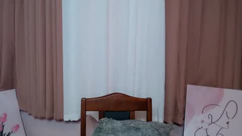 Snapshot of slut_stella69 chatting on December 4, 2025, 4:33 am STELLA online show from December 4, 2025, 4:33 am