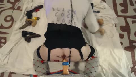 Snapshot of slutgurl_pdx chatting on February 7, 2025, 3:23 am slutgurl_pdx online show from February 7, 2025, 3:23 am