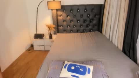 Snapshot of sluthotcummer69x chatting on February 18, 2025, 7:52 pm EMPRESS GODDESS KRISTINE online show from February 18, 2025, 7:52 pm