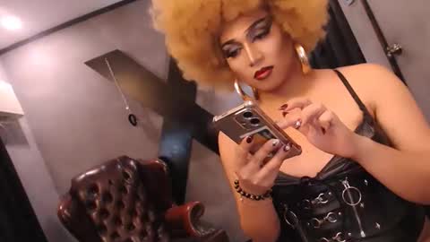 Snapshot of sluthotcummer69x chatting on February 12, 2026, 4:57 pm EMPRESS GODDESS KRISTINE online show from February 12, 2026, 4:57 pm