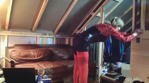 slutjennifertransxx online show from December 1, 2025, 3:22 am