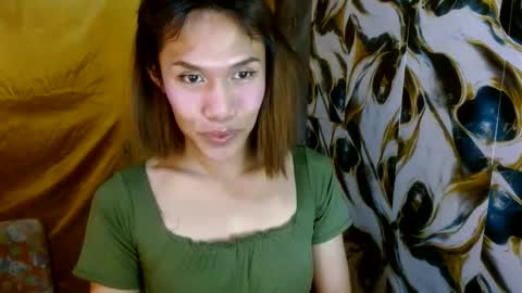 Snapshot of slutqueen_raz chatting on January 14, 2026, 6:46 pm Raz online show from January 14, 2026, 6:46 pm
