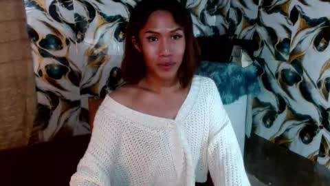 Snapshot of slutqueen_raz chatting on February 18, 2026, 2:51 am Raz online show from February 18, 2026, 2:51 am