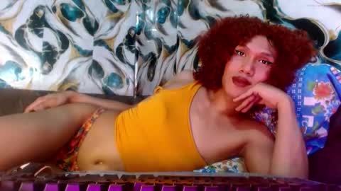 Snapshot of slutqueen_raz chatting on February 25, 2026, 11:31 am Raz online show from February 25, 2026, 11:31 am