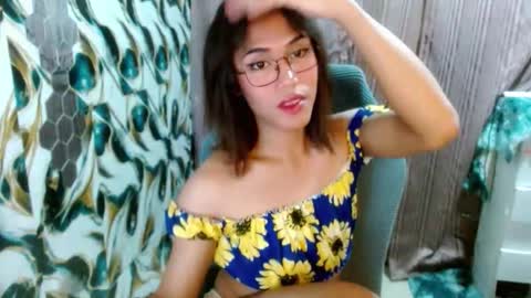 Snapshot of slutqueen_raz chatting on March 30, 2026, 6:47 am Raz online show from March 30, 2026, 6:47 am