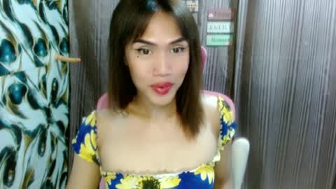 Snapshot of slutqueen_raz chatting on June 20, 2026, 3:20 am Raz online show from June 20, 2026, 3:20 am