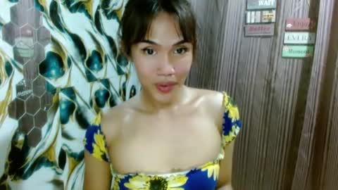 Snapshot of slutqueen_raz chatting on June 27, 2026, 1:06 pm Raz online show from June 27, 2026, 1:06 pm