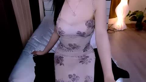 Snapshot of slutty_aurora chatting on October 7, 2025, 8:33 am slutty_aurora online show from October 7, 2025, 8:33 am