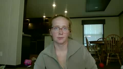 Snapshot of slutty_redhead3 chatting on September 14, 2025, 2:49 pm Slutty redhead3 online show from September 14, 2025, 2:49 pm