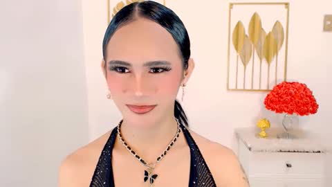 mia online show from March 4, 2025, 4:41 pm