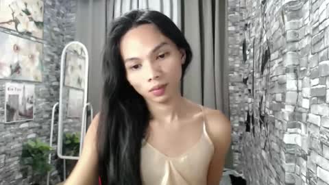 CHIE CHIE online show from November 15, 2025, 4:25 pm