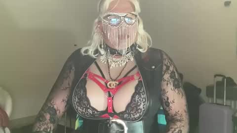 Snapshot of sluttygina1 chatting on January 2, 2025, 9:50 pm sluttygina1 online show from January 2, 2025, 9:50 pm