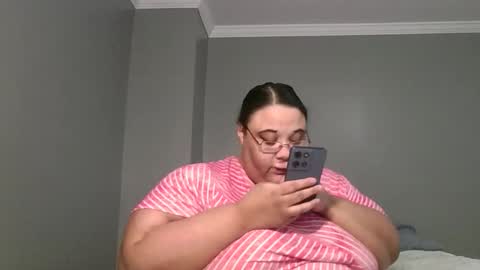 Snapshot of sluttyjess31 chatting on March 20, 2026, 12:10 pm Jessica online show from March 20, 2026, 12:10 pm