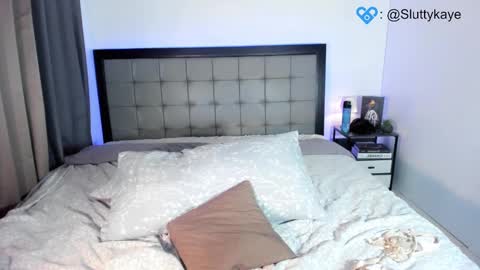 Fansly SluttyKaye -DONT FORGET TO FOLLOW AND THUMBS UP online show from December 2, 2024, 12:30 am