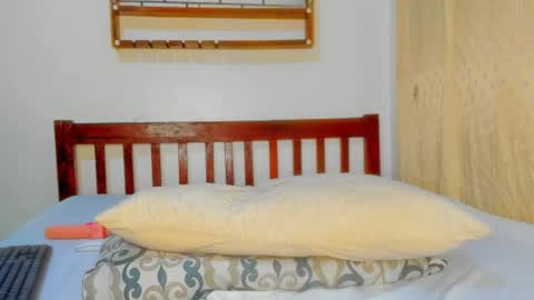 Sexyslutt online show from November 3, 2025, 3:13 pm