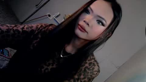 Dont forget to follow me give me thumbs upIm  a New  kataluna online show from December 18, 2025, 3:40 pm
